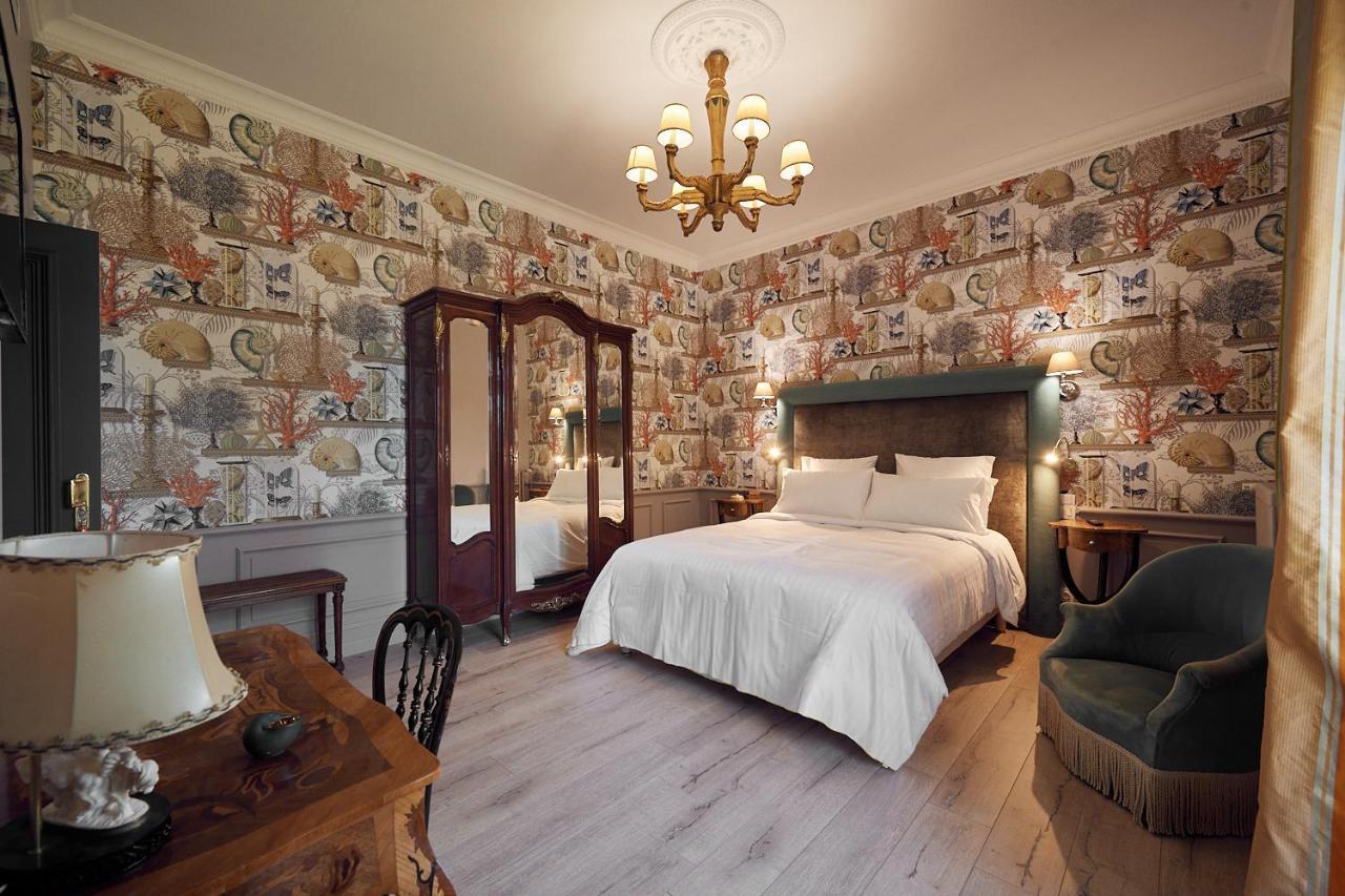 Castel Bois Marie, Maison D'Hotes มงโตบ็อง ภายนอก รูปภาพ A room at the hotel