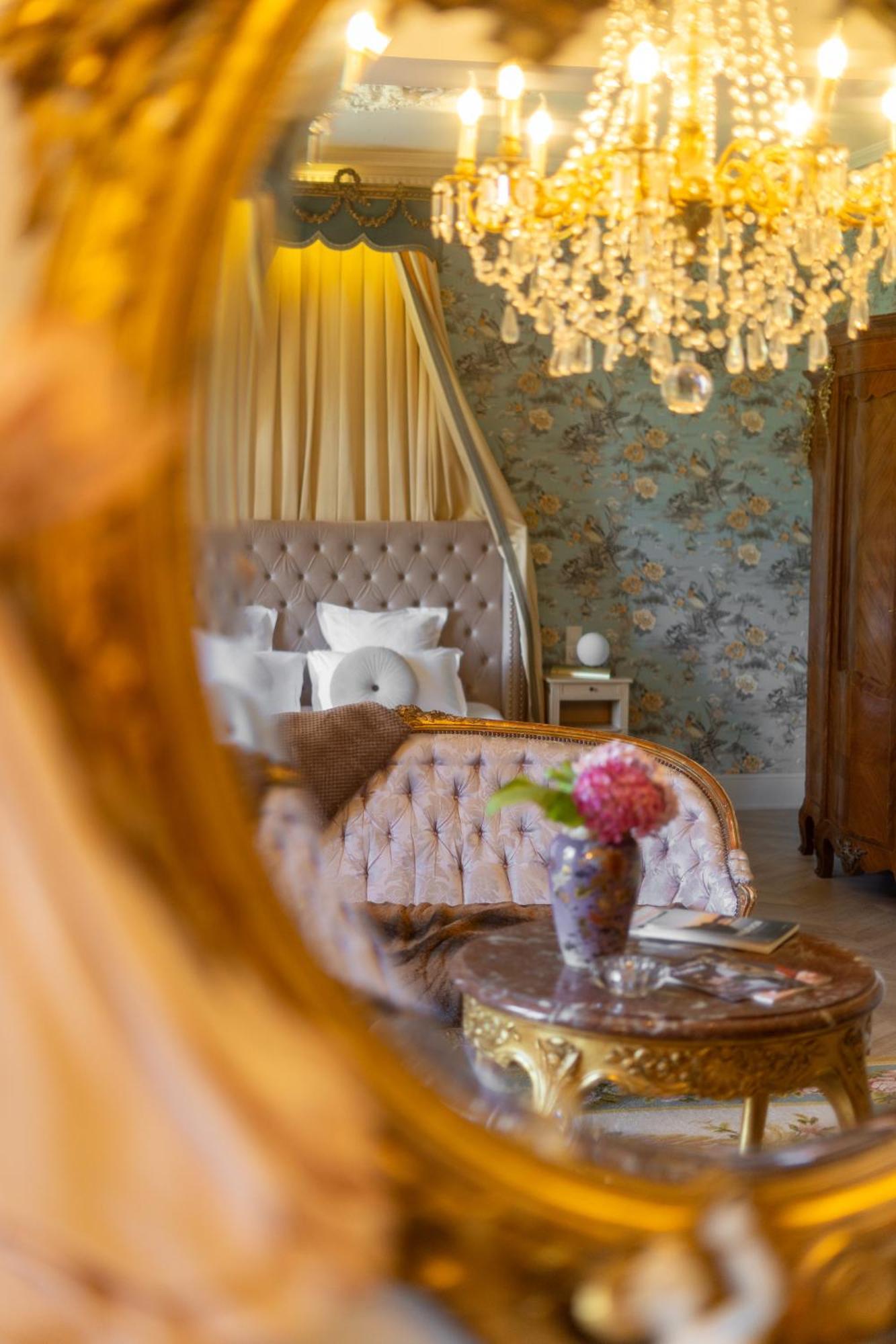 Castel Bois Marie, Maison D'Hotes มงโตบ็อง ภายนอก รูปภาพ A room at the hotel