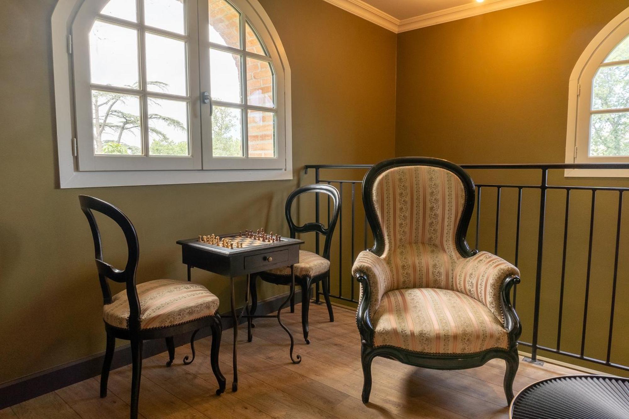 Castel Bois Marie, Maison D'Hotes มงโตบ็อง ภายนอก รูปภาพ A 3D rendering of a room