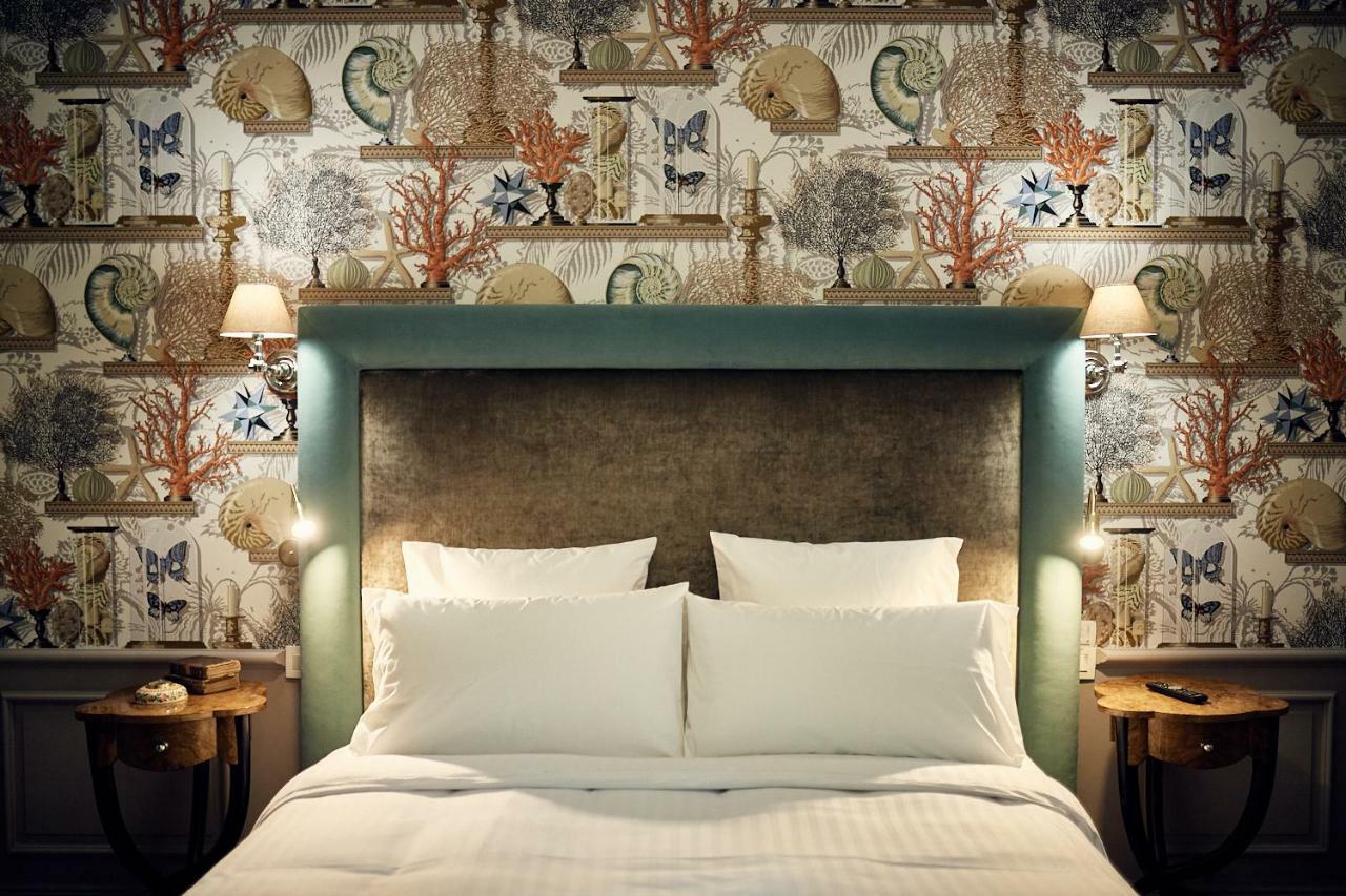 Castel Bois Marie, Maison D'Hotes มงโตบ็อง ภายนอก รูปภาพ A bedroom at the hotel
